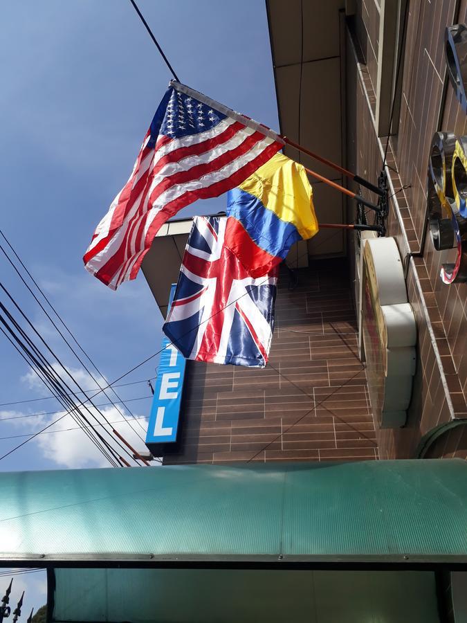 Hotel Ayenda Palermo Plaza à Bogotá Extérieur photo
